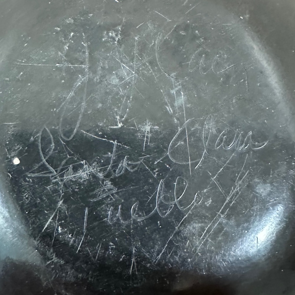 Vintage Native American Black Etched Bowl Signed By Joy Cain - Picture 5 of 5